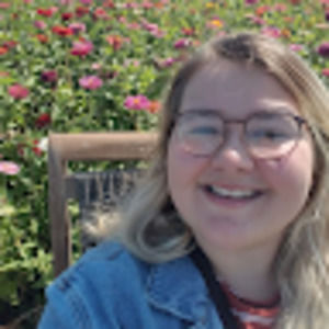 Meet your Posher, Courtney